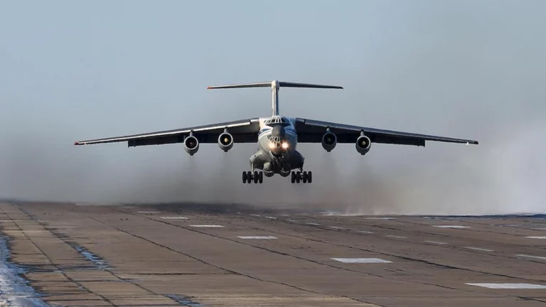 Крушение Ил-76 с пленными бойцами ВСУ в Белгородской области. Что известно