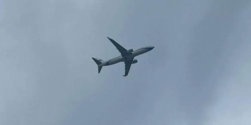 Вылеты из Дубая авиаперевозчика FlyDubai были приостановлены до утра 17 апреля