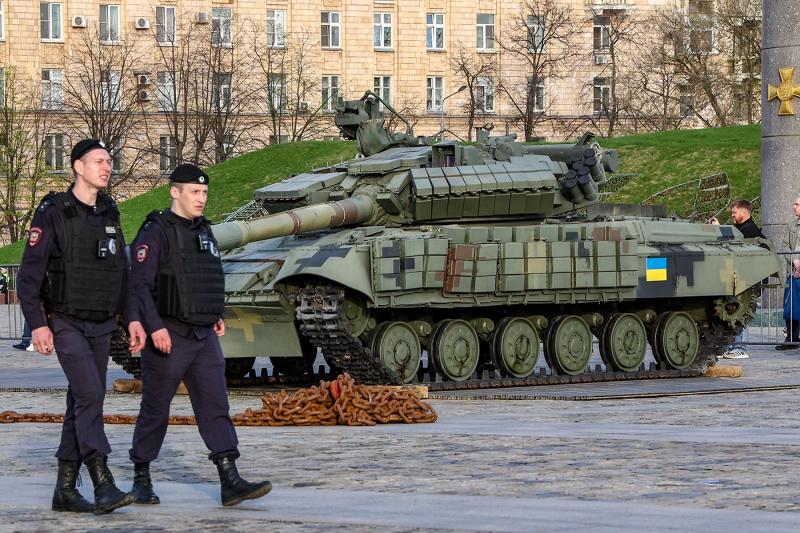 Проблемы в экономике оборонки, новый глава Минобороны и шпионаж. Главное из интервью главы «Ростеха»