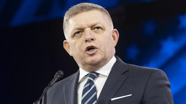 Премьер Словакии рассказал, как фон дер Ляйен назвала его идиотом